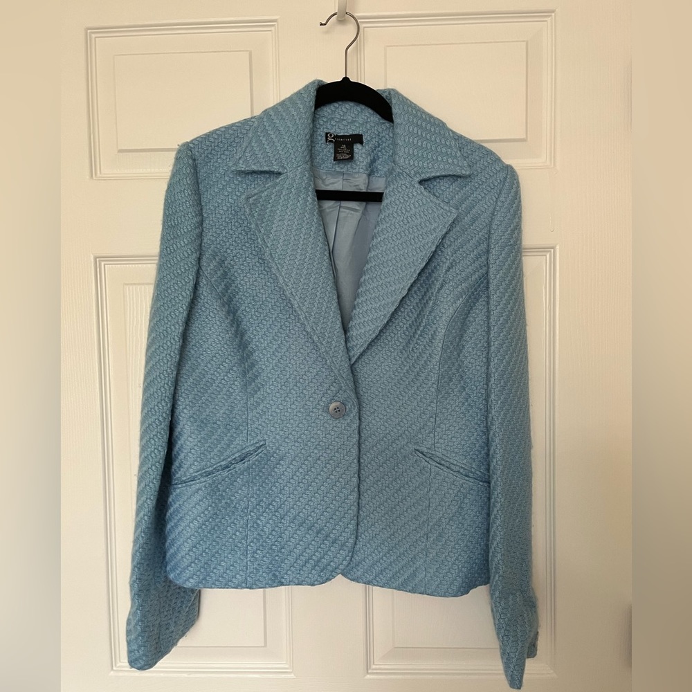 Trendy textured blazer, gently used good condition